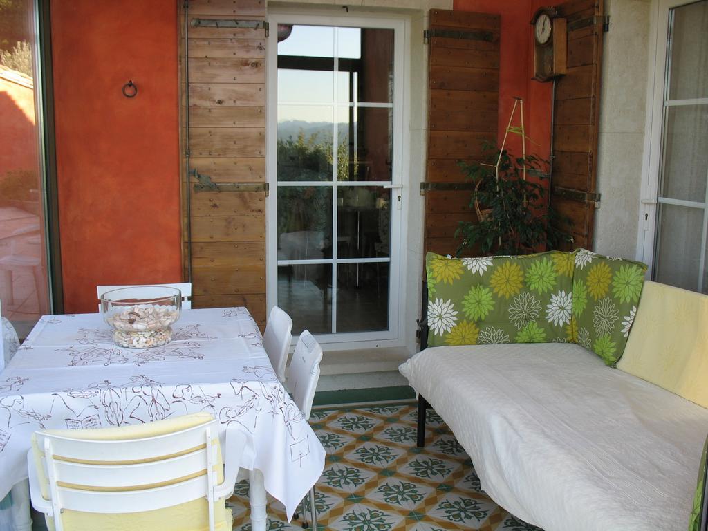 B&B La Cigaline Villedieu  Oda fotoğraf